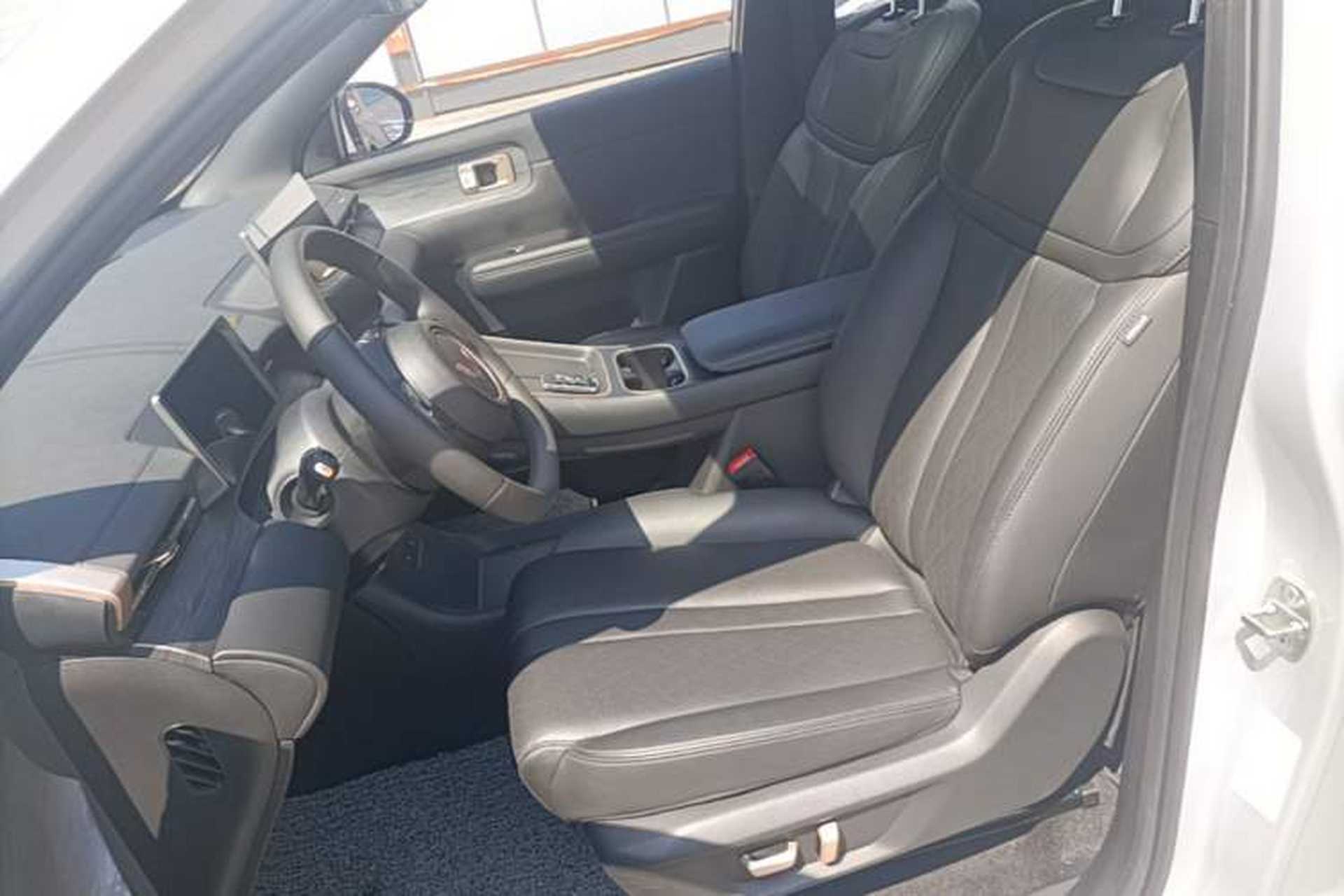 Used Wuling Xingguang S 2024 130 km Flagship Version Left Front Seat