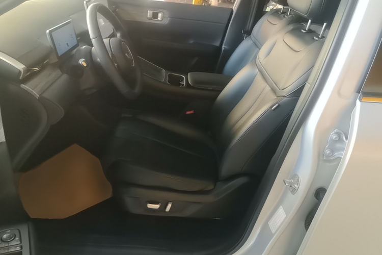 Used Wuling Xingguang S 2024 130km Flagship Version Left Front Seat