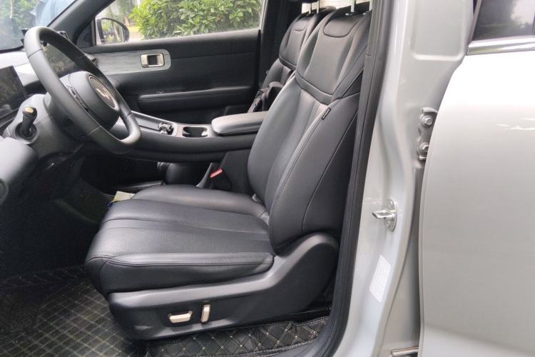 Used Wuling Xingguang S 2024 130km Flagship Version Left Front Seat