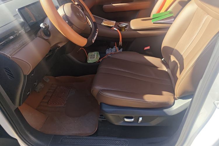 Used Wuling Xingguang S 2024 60km Advanced Version Left Front Seat