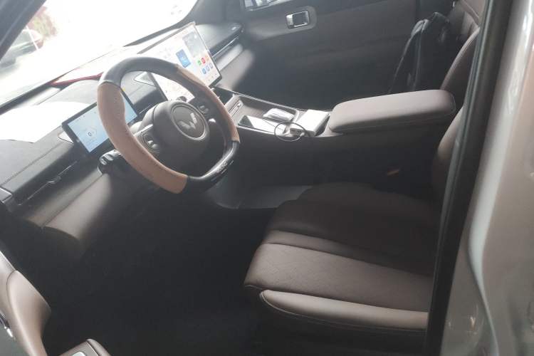 Used Wuling Xingguang S 2024 130km Flagship Version Left Front Seat
