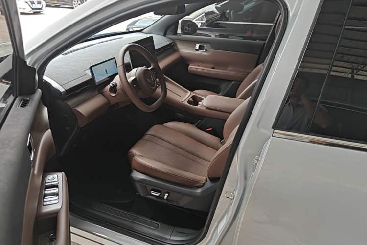 Used Wuling Xingguang S 2024 130 km Flagship Version Left Front Seat