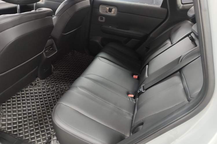 Used Wuling Xingguang S 2024 510 km Flagship Version Left Rear Seat