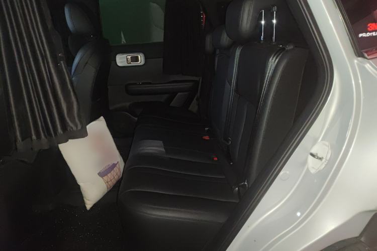 Used Wuling Xingguang S 2024 130km Flagship Version Left Rear Seat