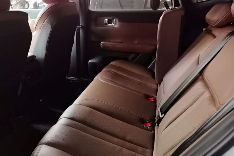 Used Wuling Xingguang S 2024 130km Flagship Version Left Rear Seat