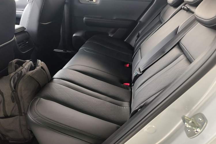 Used Wuling Xingguang S 2024 130km Flagship Version Left Rear Seat