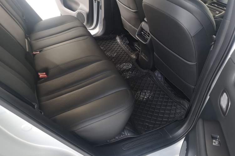 Used Wuling Xingguang S 2024 130 km Flagship Version Left Rear Seat