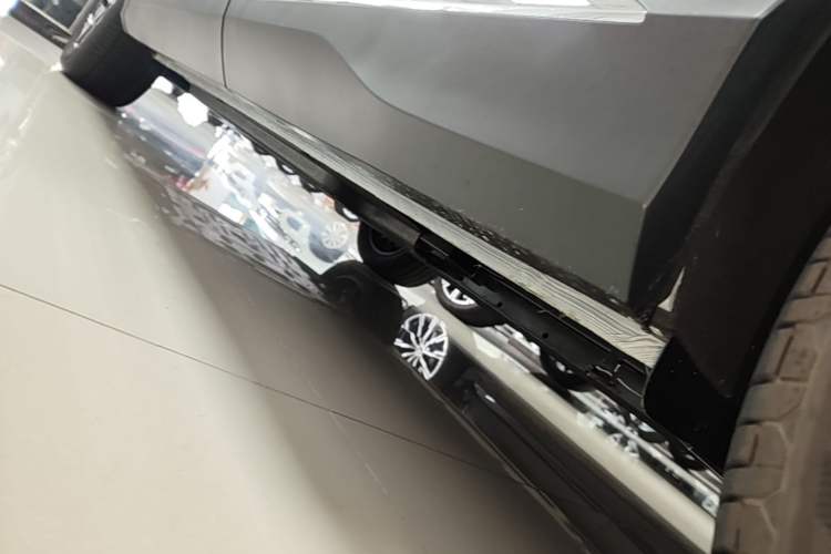Used Wuling Xingguang S 2024 510 km Flagship Version Left Side Sill