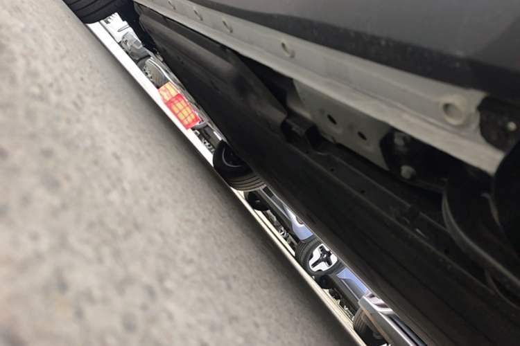 Used Wuling Xingguang S 2024 510 km Flagship Version Left Side Sill