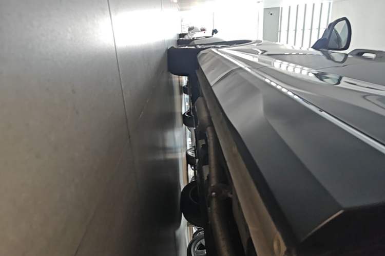 Used Wuling Xingguang S 2024 130 km Flagship Version Left Side Sill