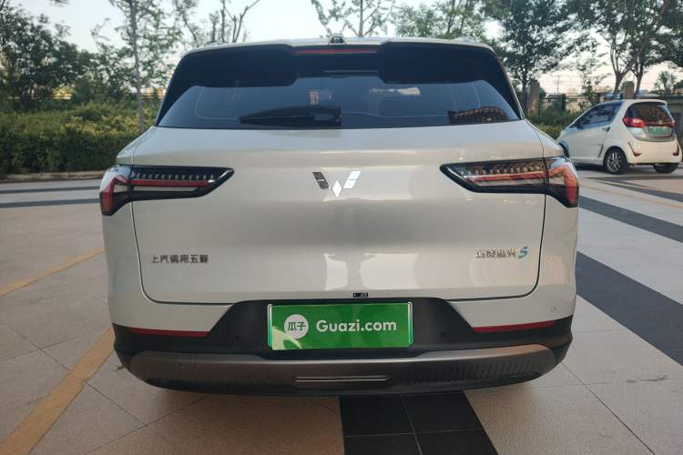 Used Wuling Xingguang S 2024 130 km Flagship Version Rear