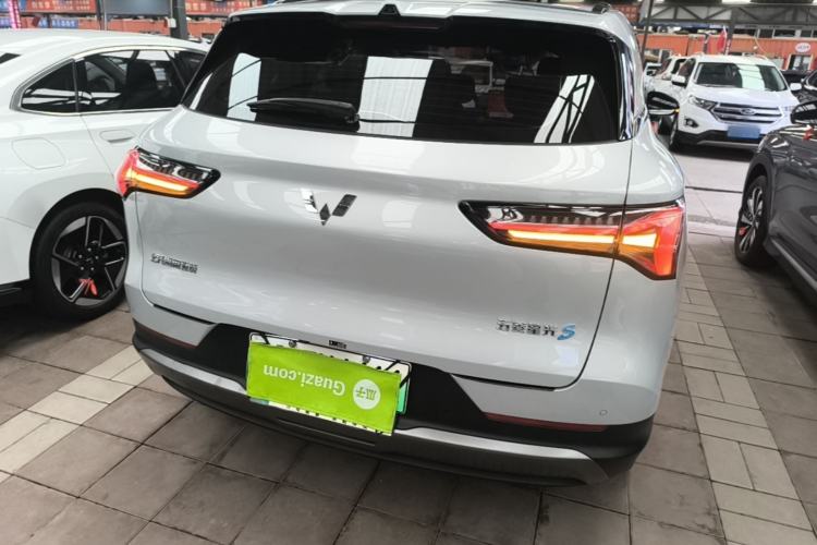 Used Wuling Xingguang S 2024 130 km Flagship Version Rear