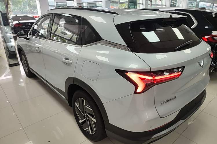 Used Wuling Xingguang S 2024 510 km Flagship Version Rear Left 45 Deg