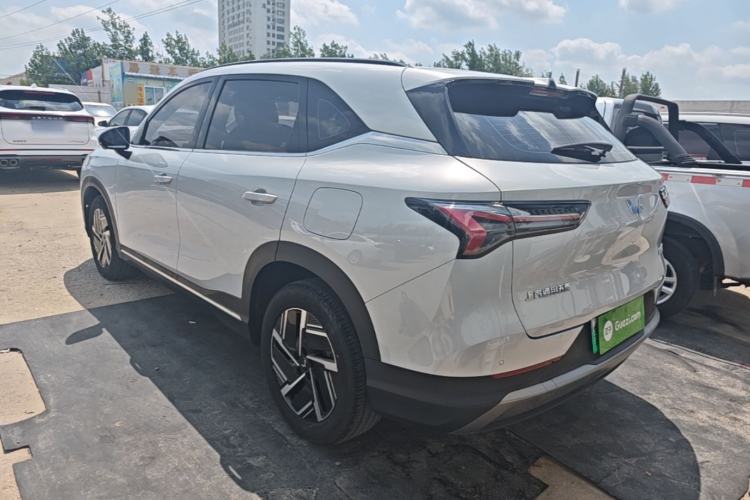Used Wuling Xingguang S 2024 130 km Flagship Version Rear Left 45 Deg