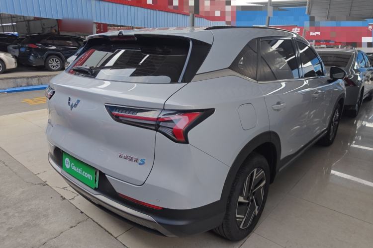 Used Wuling Xingguang S 2024 130km Flagship Version Rear Right 45 Deg