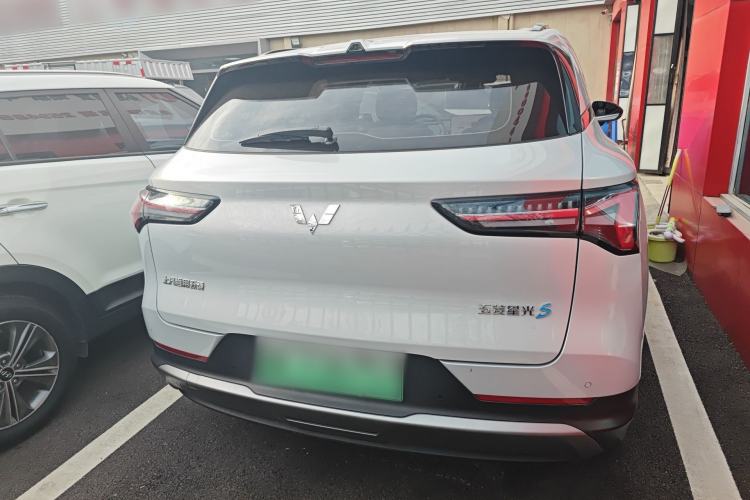Used Wuling Xingguang S 2024 130 km Flagship Version Rear