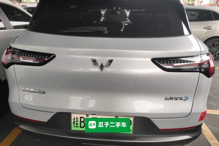 Used Wuling Xingguang S 2024 130km Flagship Version Rear