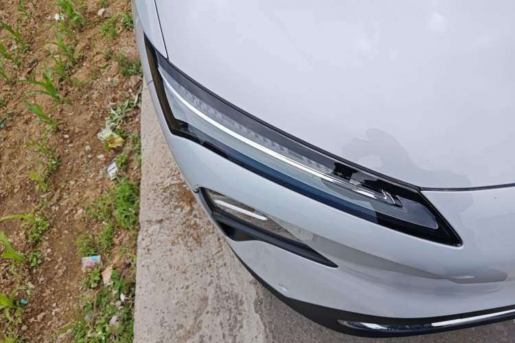 Used Wuling Xingguang S 2024 130km Flagship Version Right Front Headlight