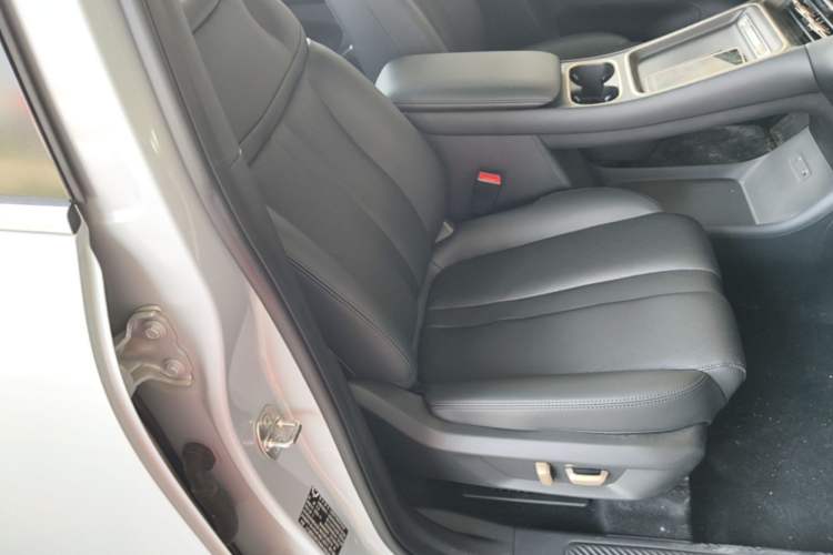 Used Wuling Xingguang S 2024 130 km Flagship Version Right Front Seat