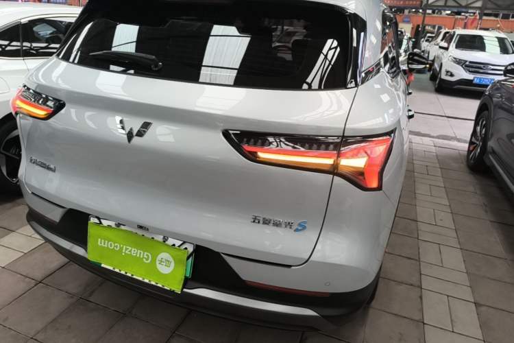 Used Wuling Xingguang S 2024 130 km Flagship Version Right Rear Taillight