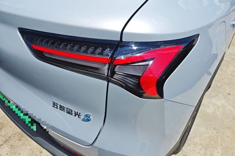 Used Wuling Xingguang S 2024 130 km Flagship Version Right Rear Taillight
