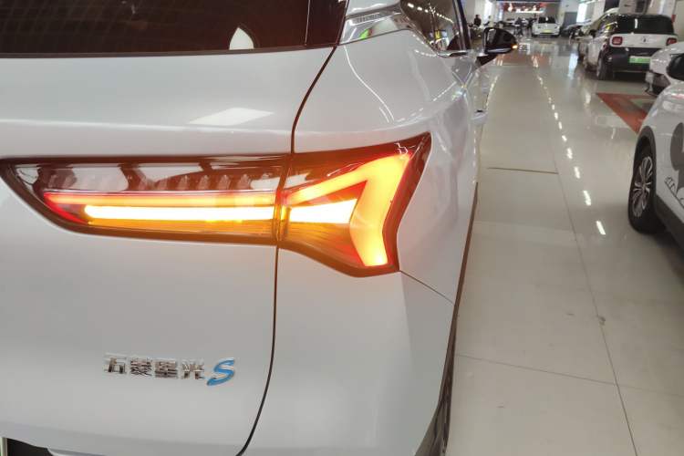 Used Wuling Xingguang S 2024 510km Flagship Edition Right Rear Taillight