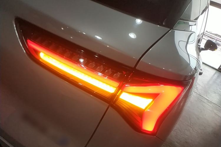 Used Wuling Xingguang S 2024 130 km Flagship Version Right Rear Taillight
