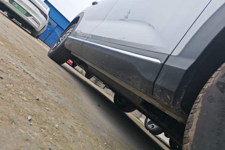Used Wuling Xingguang S 2024 510 km Flagship Version Right Side Sill