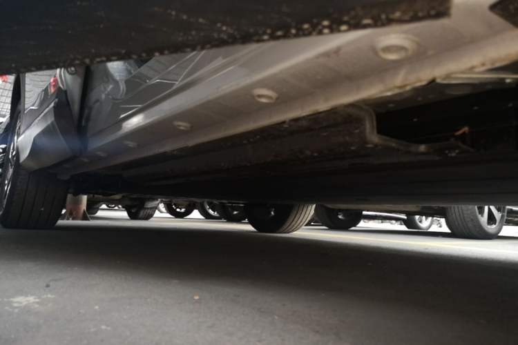 Used Wuling Xingguang S 2024 510 km Flagship Version Right Side Sill