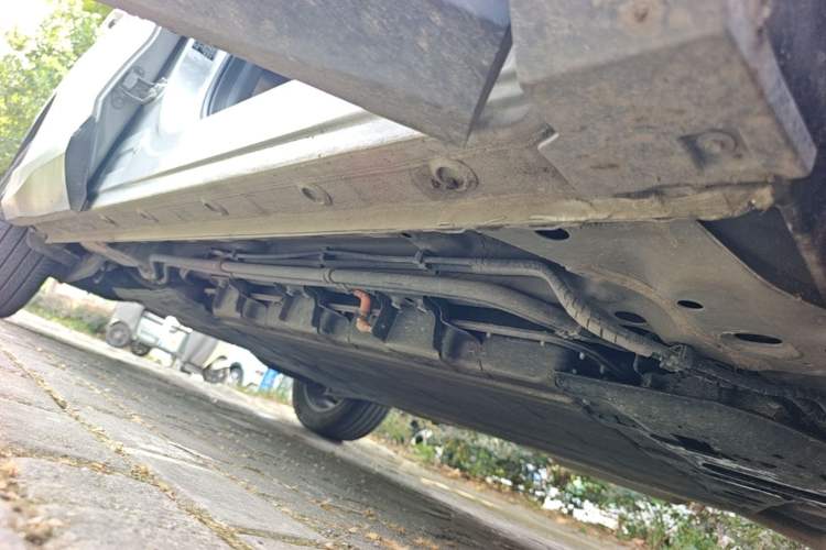 Used Wuling Xingguang S 2024 130 km Flagship Version Right Side Sill