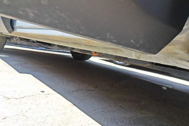 Used Wuling Xingguang S 2024 130 km Flagship Version Right Side Sill