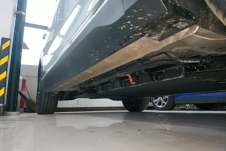 Used Wuling Xingguang S 2024 130 km Flagship Version Right Side Sill