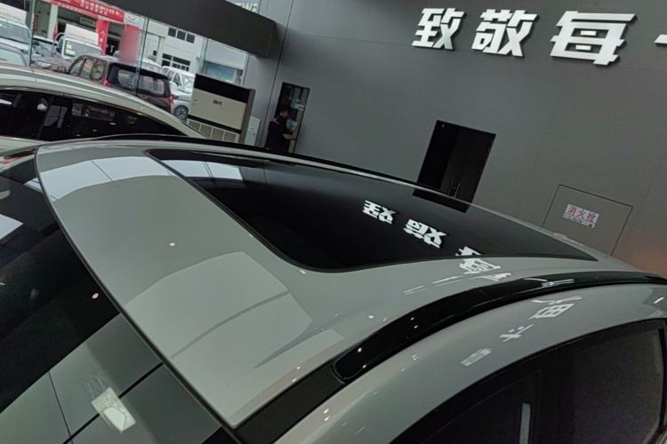Used Wuling Xingguang S 2024 130 km Flagship Version Roof