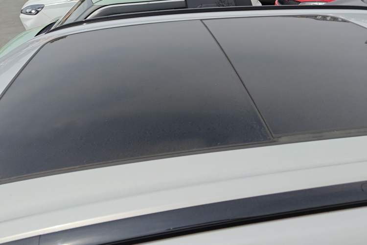 Used Wuling Xingguang S 2024 130 km Flagship Version Roof