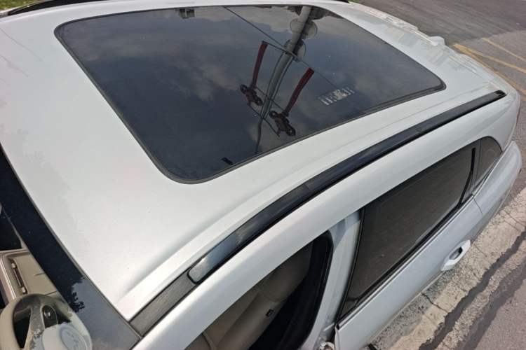 Used Wuling Xingguang S 2024 130 km Flagship Version Roof
