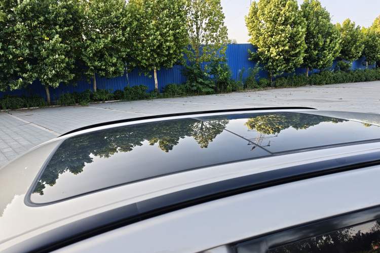 Used Wuling Xingguang S 2024 130 km Flagship Version Roof
