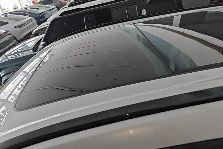 Used Wuling Xingguang S 2024 130 km Flagship Version Roof