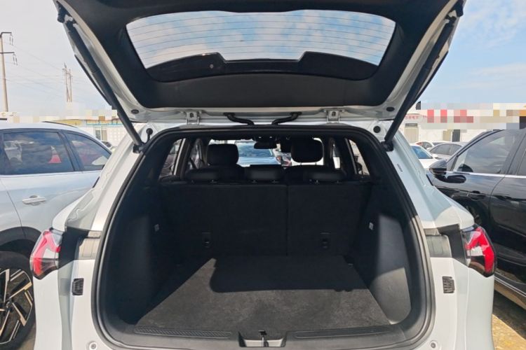 Used Wuling Xingguang S 2024 510 km Flagship Version Trunk