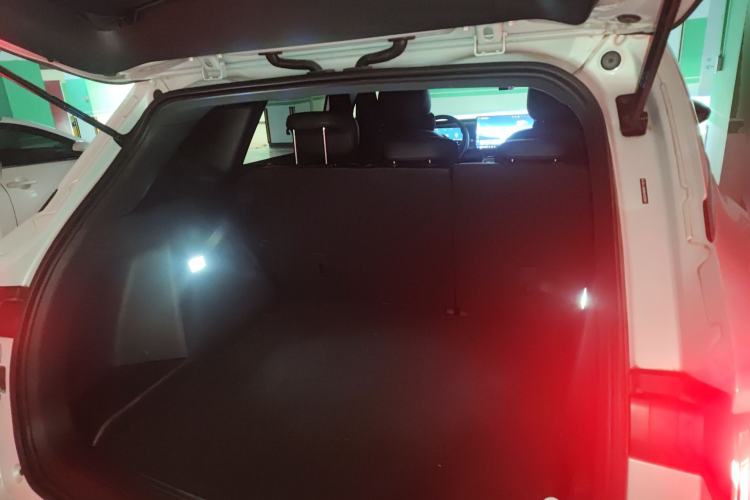 Used Wuling Xingguang S 2024 130km Flagship Version Trunk
