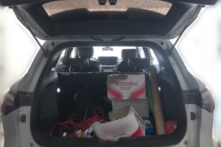 Used Wuling Xingguang S 2024 130km Flagship Version Trunk
