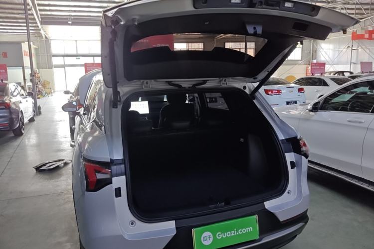 Used Wuling Xingguang S 2024 510 km Flagship Version Trunk