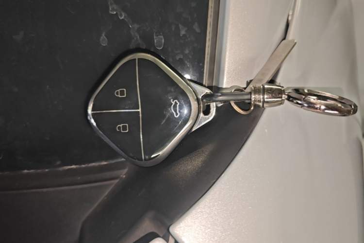 Used Wuling Xingguang S 2024 510km Flagship Edition Vehicle Key