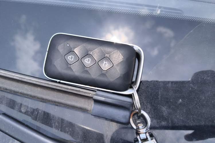 Used Wuling Xingguang S 2024 130 km Flagship Version Vehicle Key