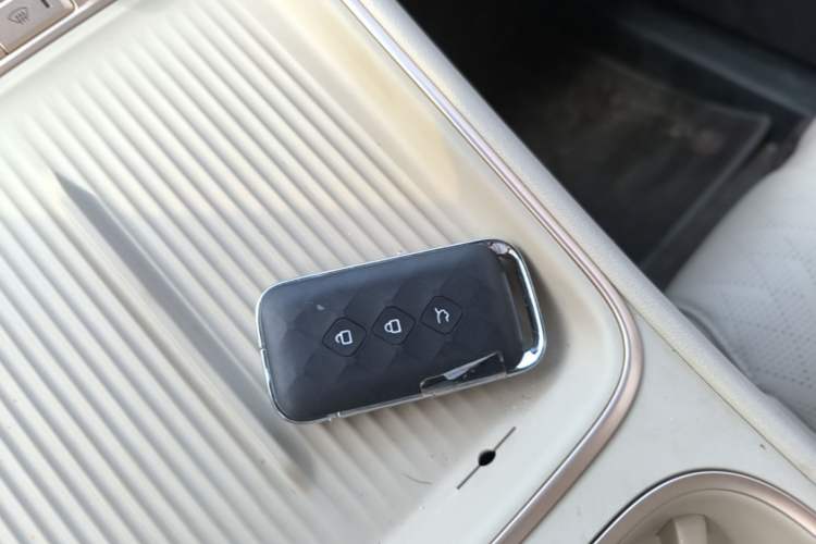 Used Wuling Xingguang S 2024 130 km Flagship Version Vehicle Key