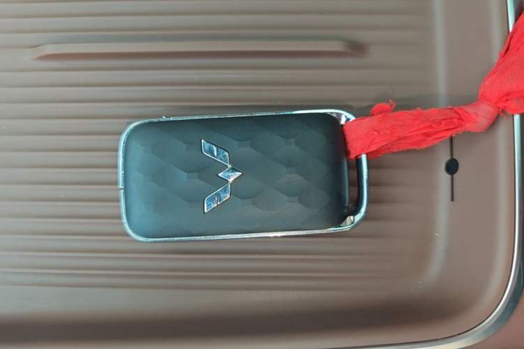 Used Wuling Xingguang S 2024 130 km Flagship Version Vehicle Key