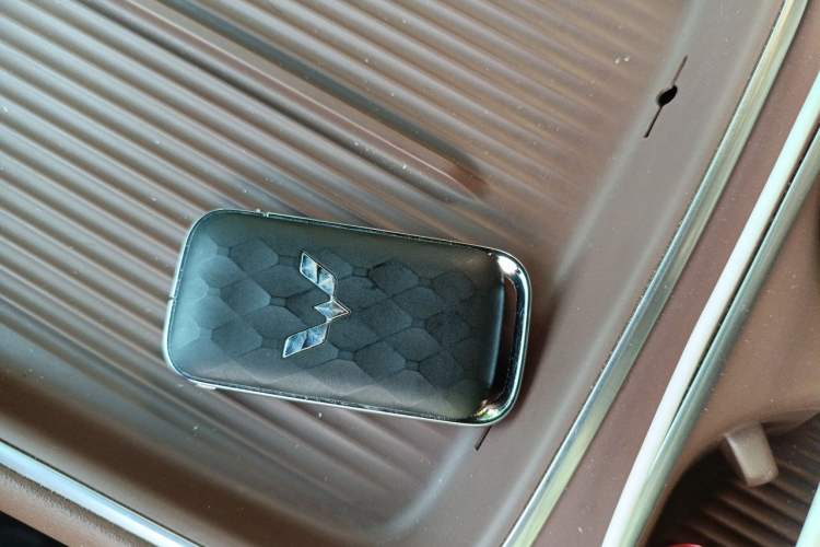 Used Wuling Xingguang S 2024 510 km Flagship Version Vehicle Key