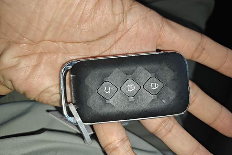 Used Wuling Xingguang S 2024 130 km Flagship Version Vehicle Key