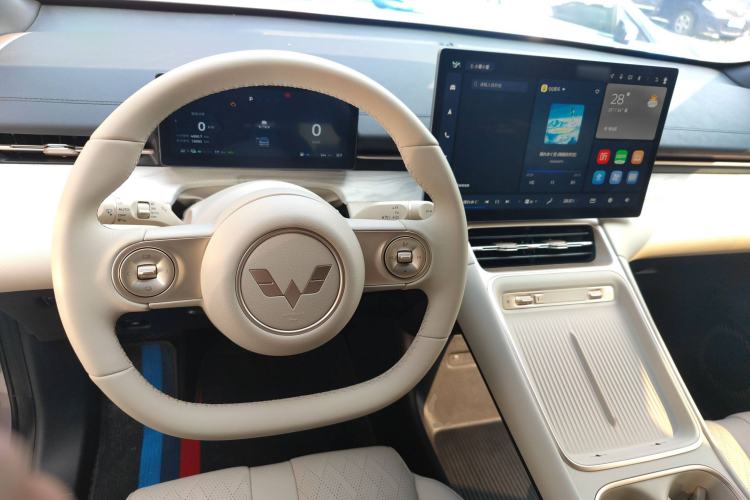 Used Wuling Xingguang S 2024 130 km Flagship Version Center Console