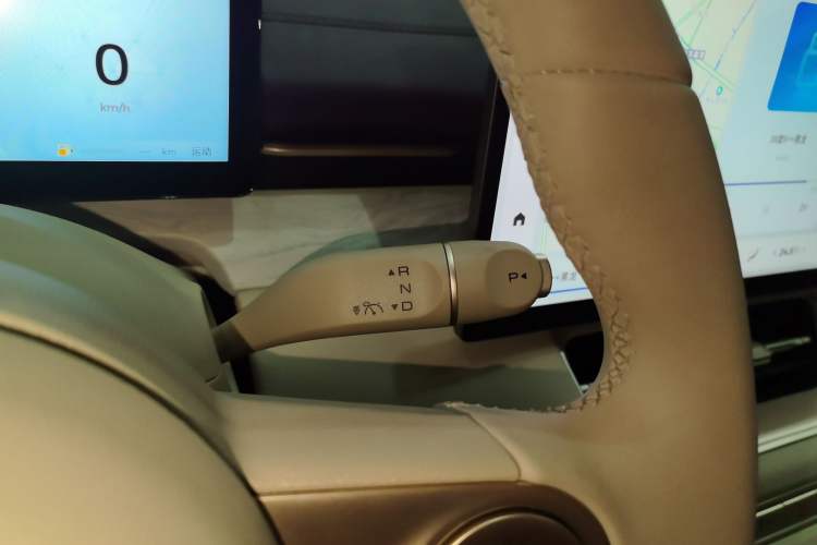 Used Wuling Xingguang S 2024 130 km Flagship Version Gear Lever