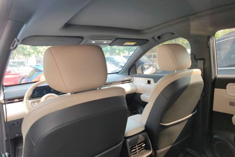 Used Wuling Xingguang S 2024 130 km Flagship Version Headliner
